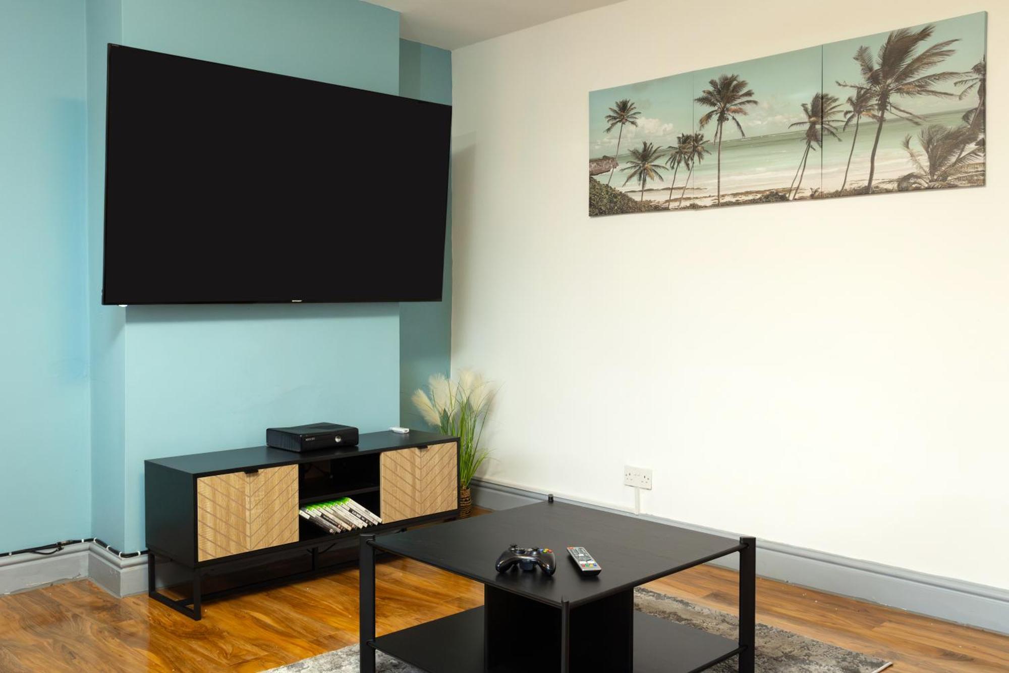 Comfortable 3 Bedrooms Leeds Beach House - Ideal For Family And Contractors - Free Parking For 2 Cars المظهر الخارجي الصورة