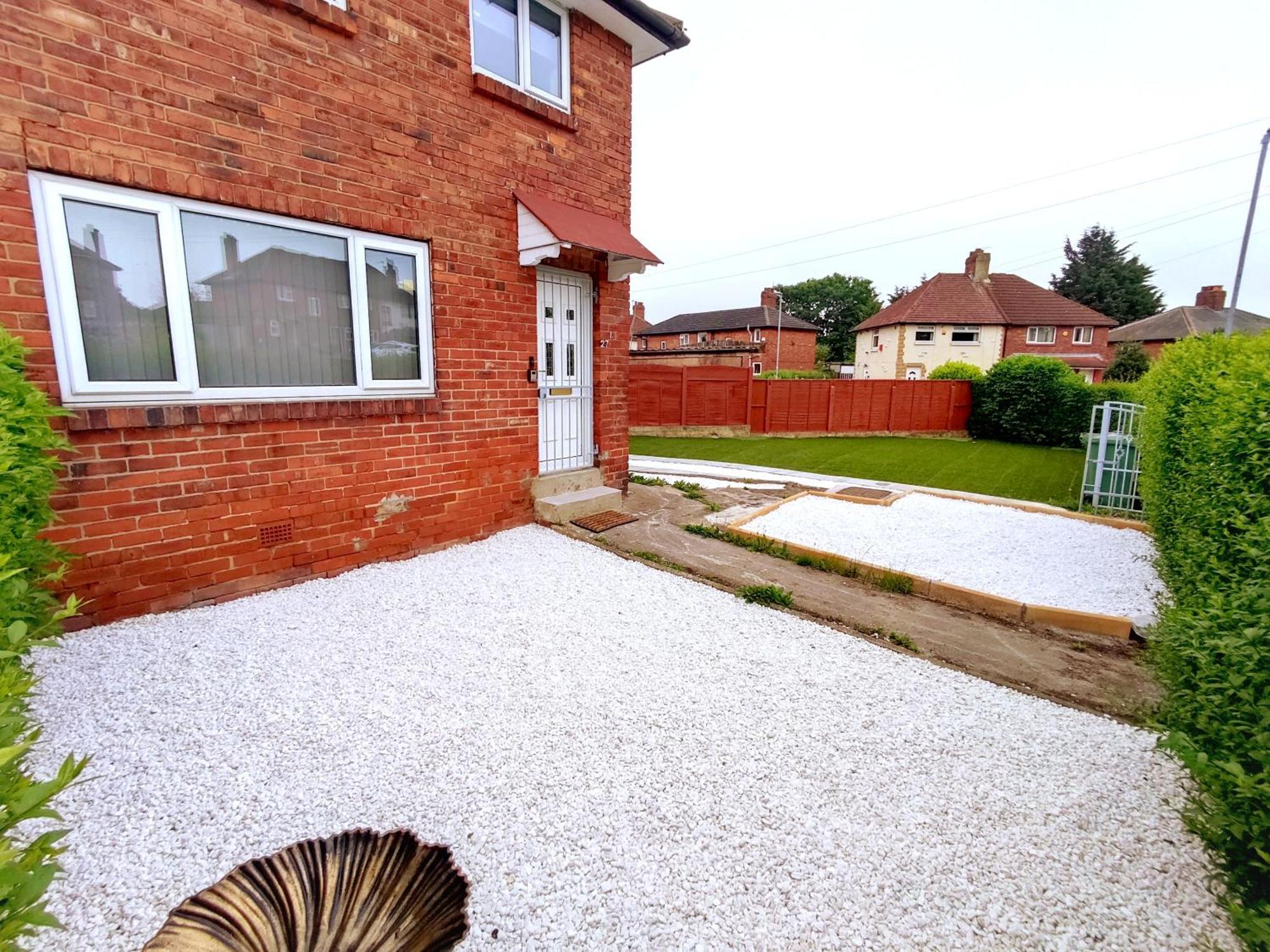 Comfortable 3 Bedrooms Leeds Beach House - Ideal For Family And Contractors - Free Parking For 2 Cars المظهر الخارجي الصورة